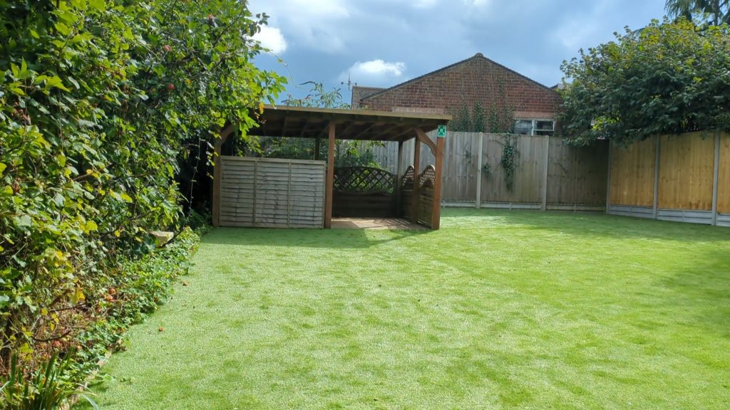 Misterton 2 Image of a well kept outdoor grass garden